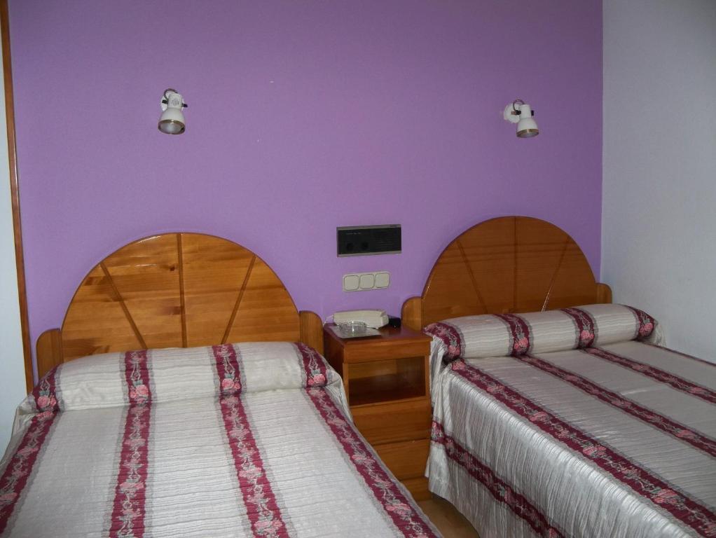 Family Room (Two Connecting Rooms),1584492625:JPEG